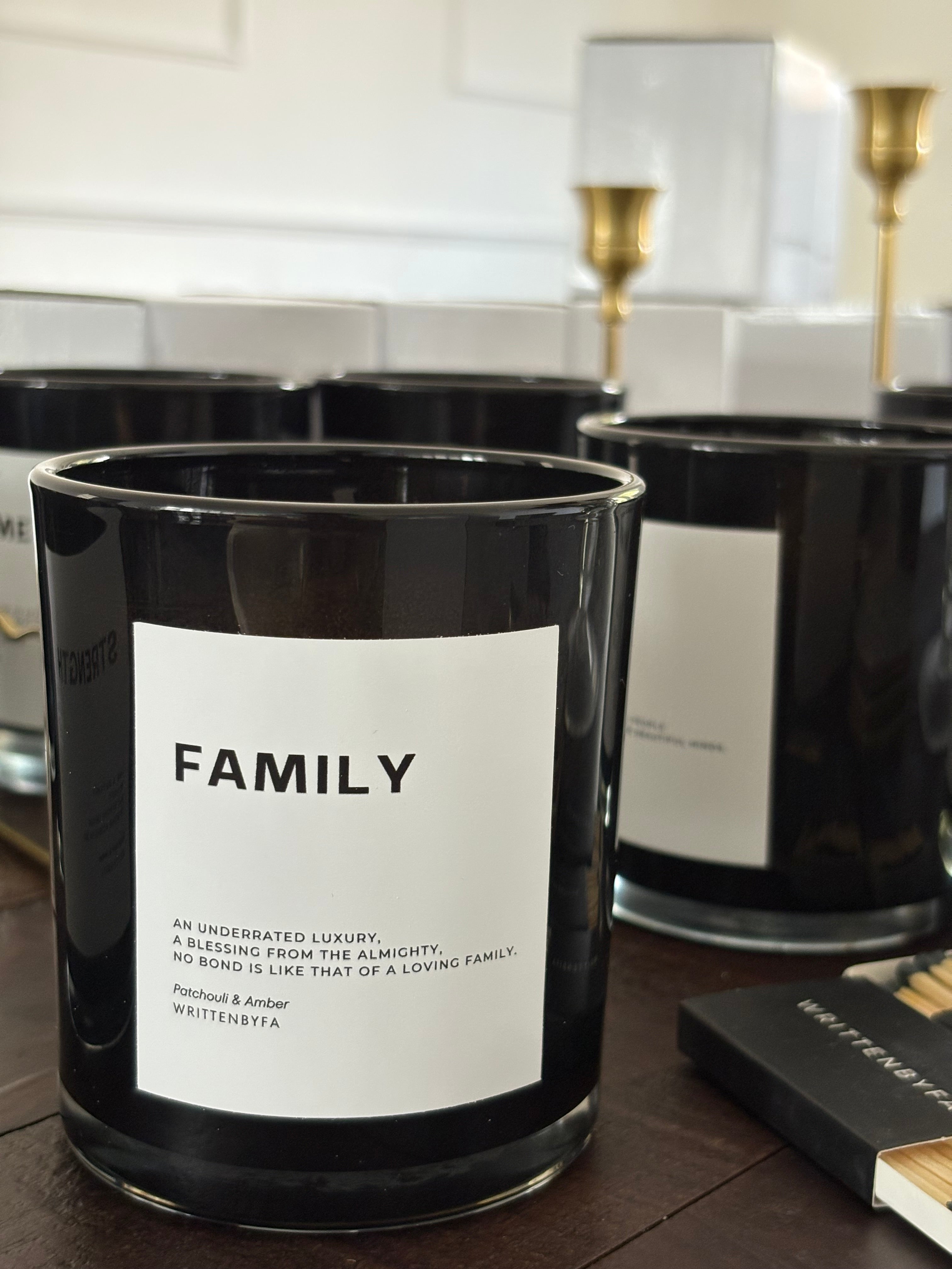 Family| Black Gloss Candle