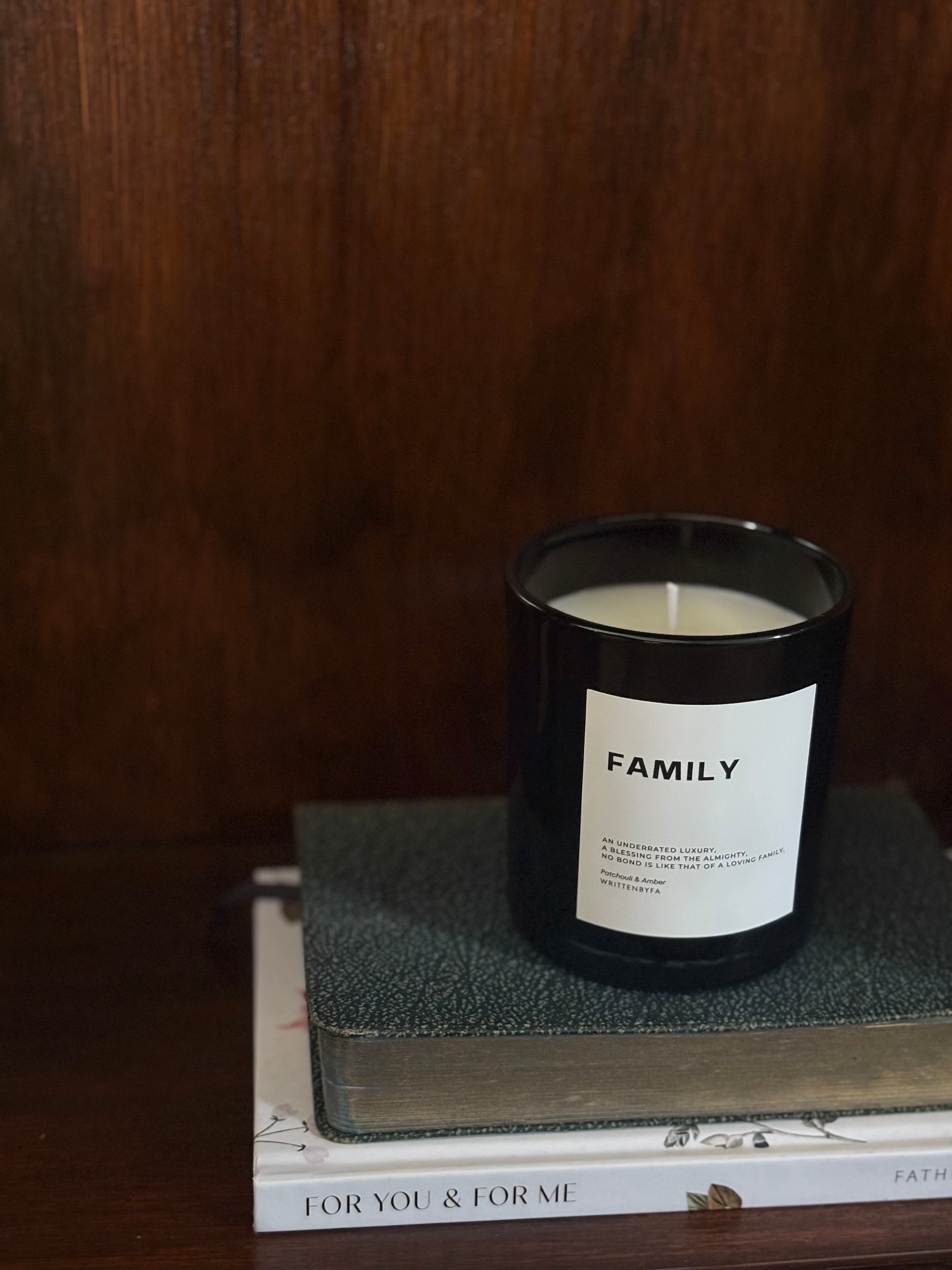 Family| Black Gloss Candle