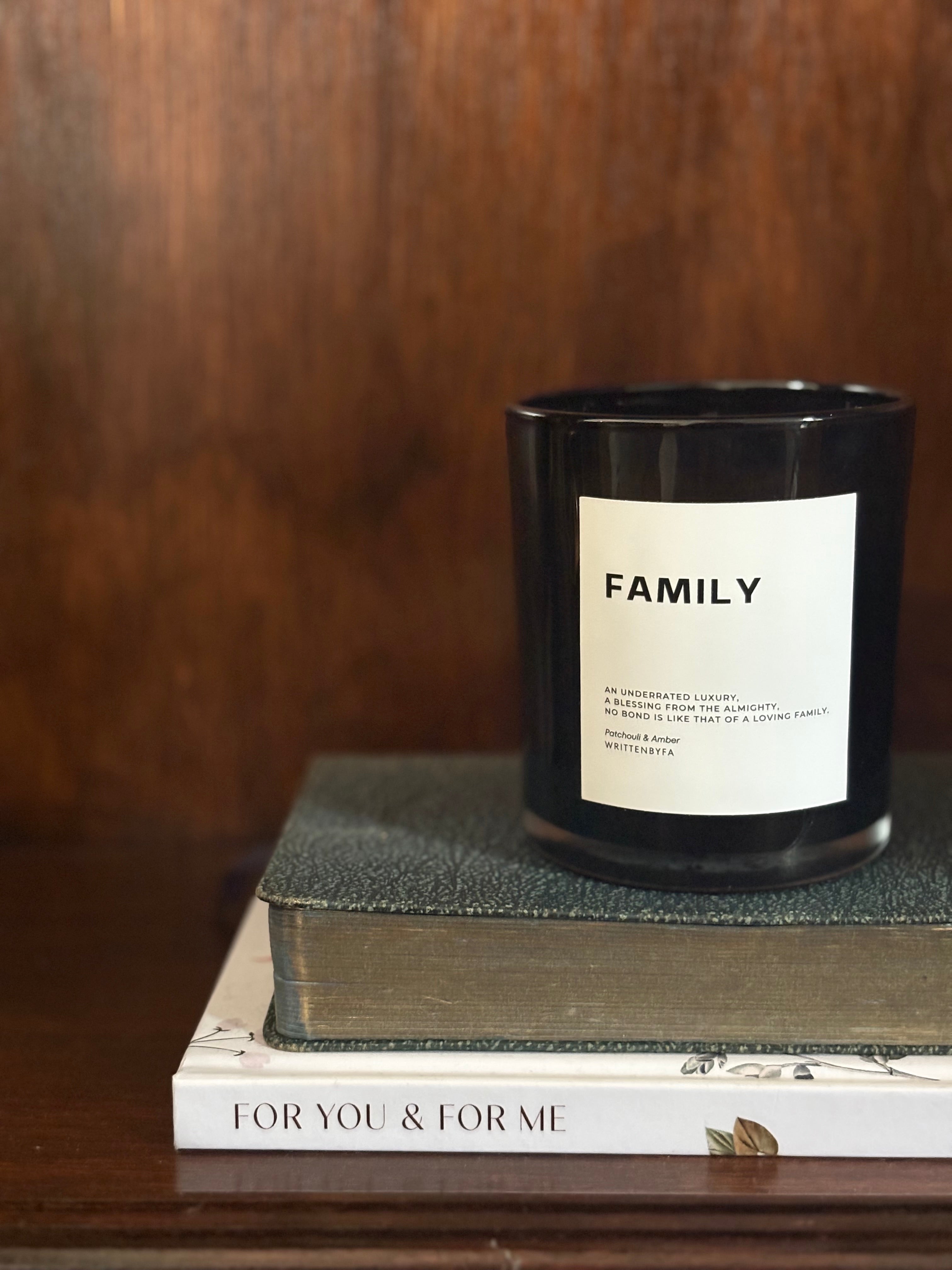 Family| Black Gloss Candle